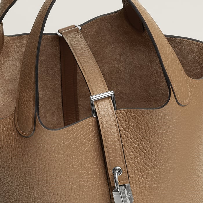 Hermès Picotin Lock 18 Alezan detail padlock hardware