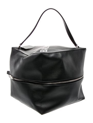 Leather Logo Cube 4X4 Medium 2023
