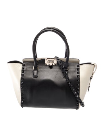 Rockstud Shoulder Bag Medium