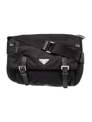 Saffiano Leather Crossbody Bag Medium
