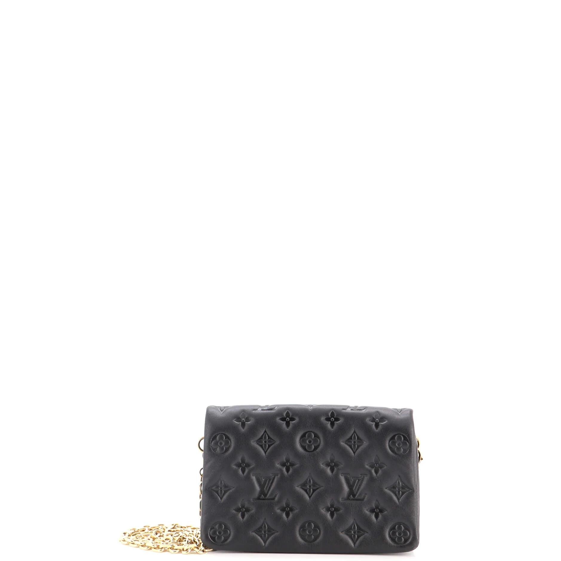 Louis Vuitton Leather crossbody bag