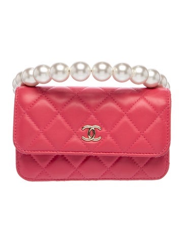 Maxi Pearls Mini Wallet on Chain