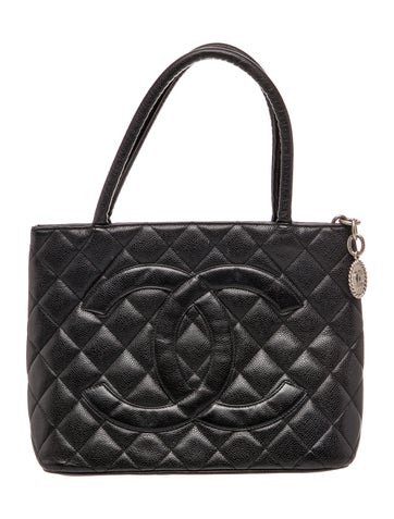 Timeless Medallion Tote