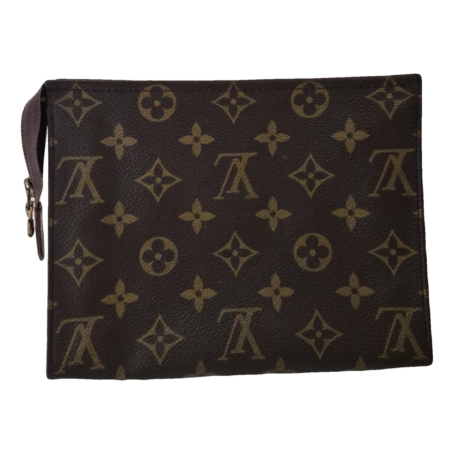 Louis Vuitton Leather clutch bag