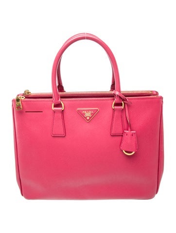 Saffiano Leather Galleria Double Zip Medium