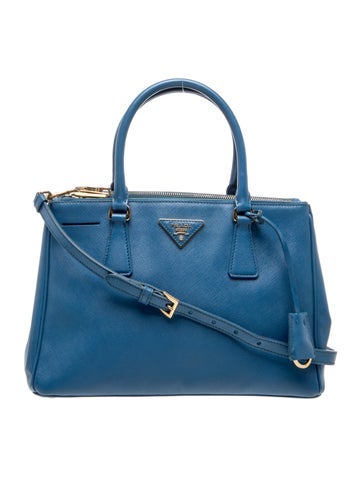 Signature Galleria Double Zip Medium