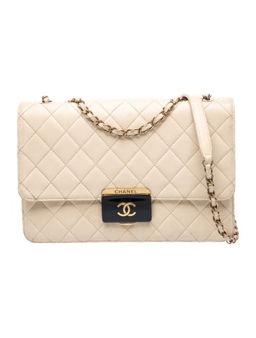 Medium Beauty Lock Flap Bag