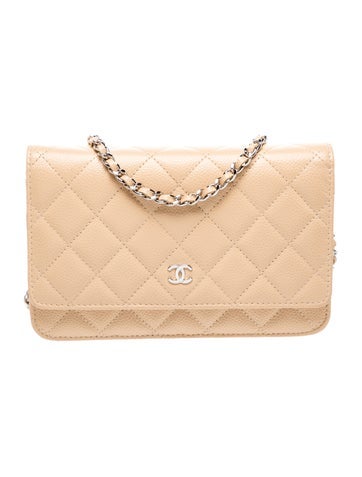 Classic Quilted Wallet On Chain