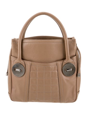 Square Quilt Button Tote