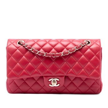 Medium Classic Lambskin Double Flap