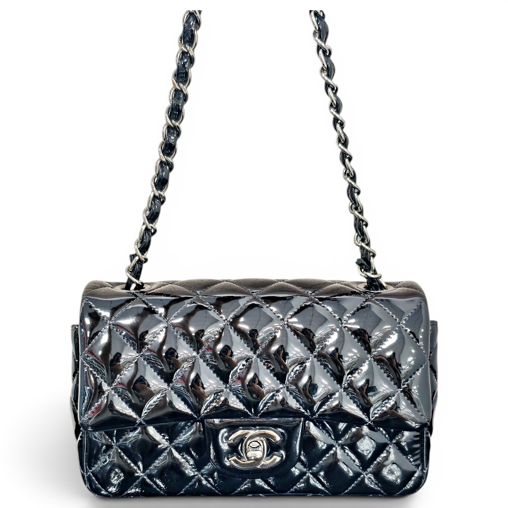 Chanel Timeless/Classique leather crossbody bag