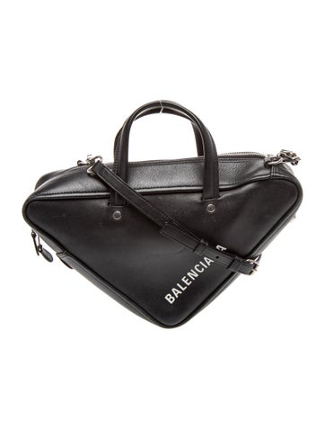 Signature Triangle S Duffle Small