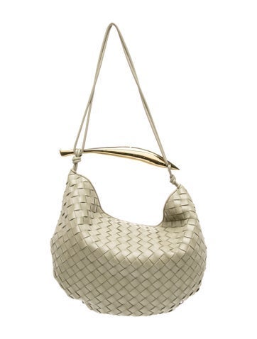 Intrecciato Shoulder Bag Medium