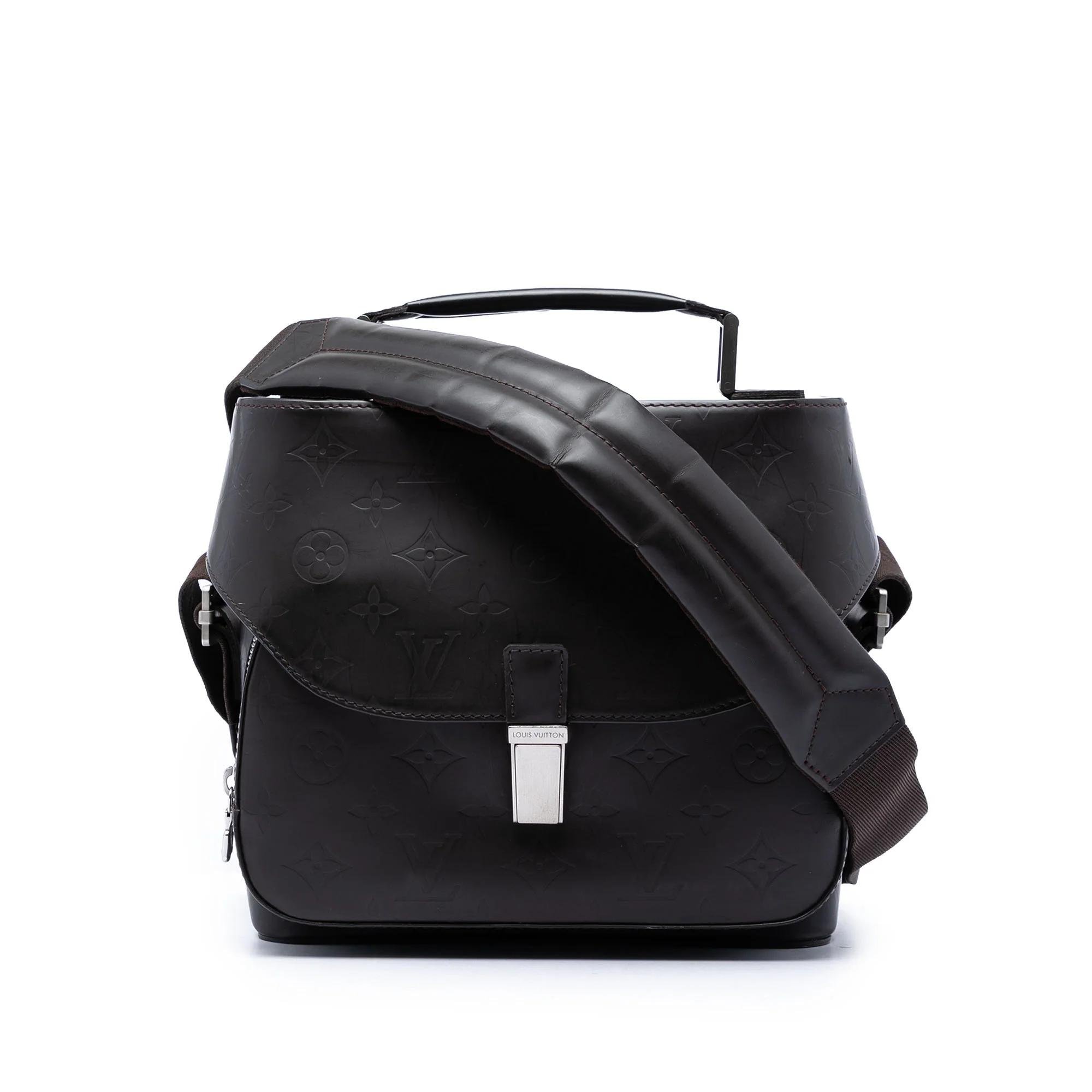 Louis Vuitton Leather satchel