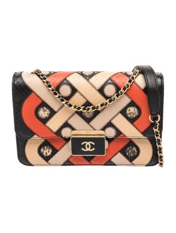 Beauty Lock Flap Bag