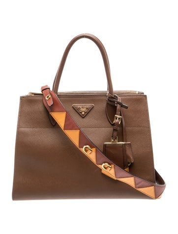 Saffiano Lux Leather Paradigme Medium