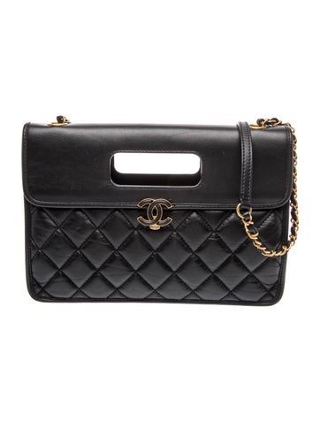 Graphic Catch Flap Bag
