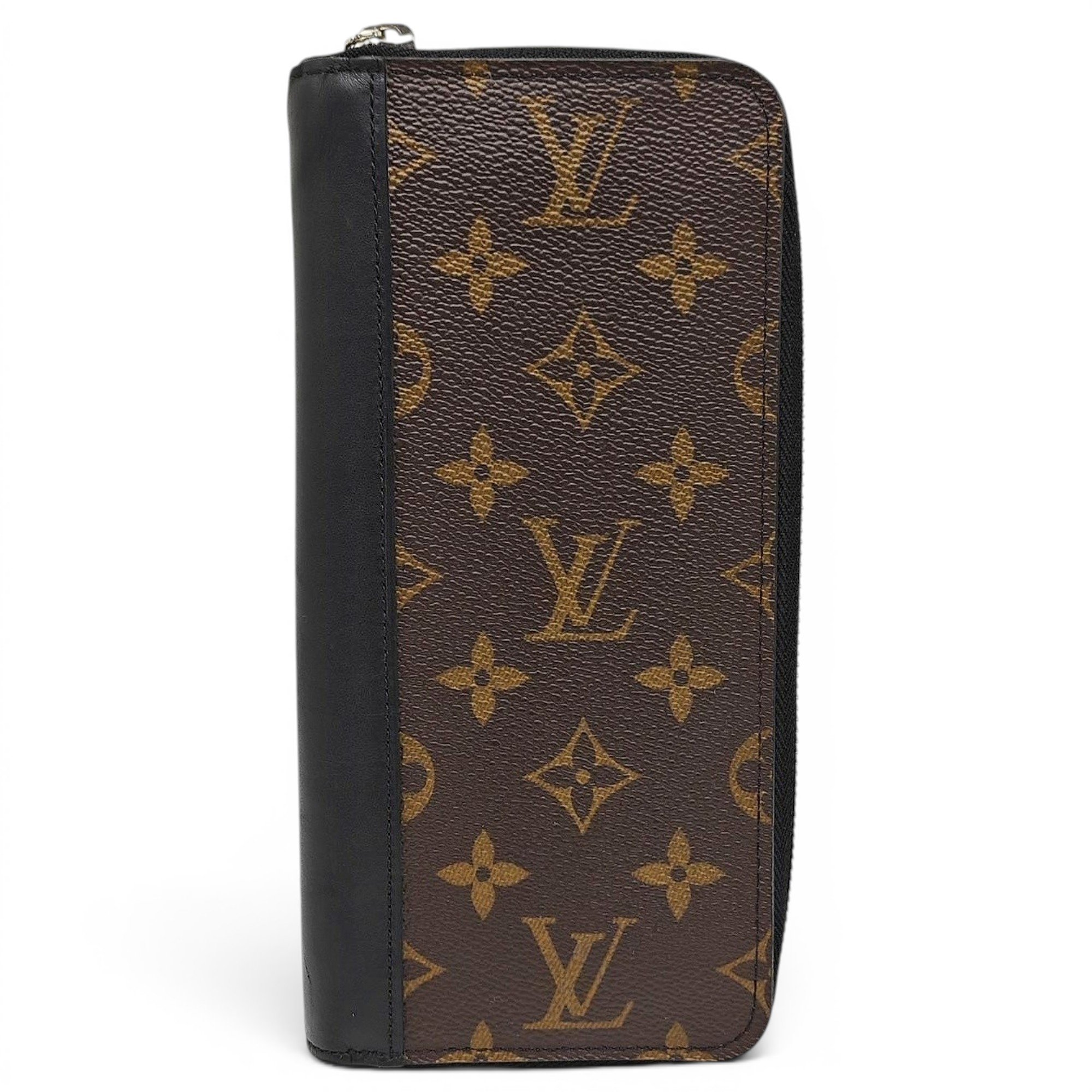 Louis Vuitton Leather handbag