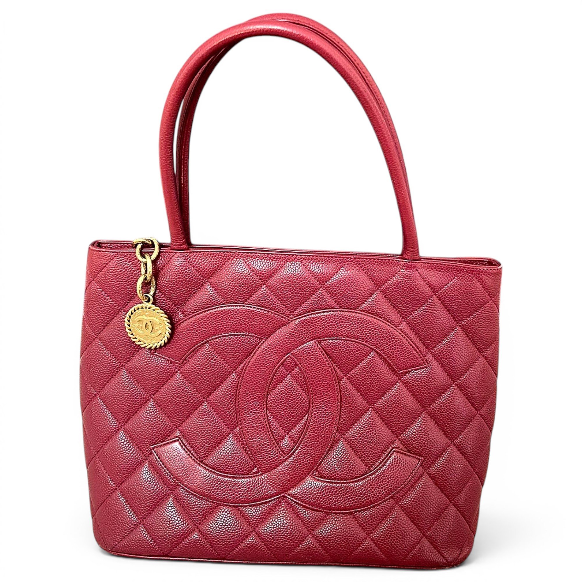 Chanel Médaillon leather handbag