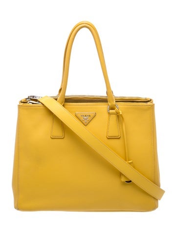 Saffiano Leather Galleria Double Zip Large