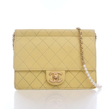 Lambskin Chic Pearls Flap Bag Medium
