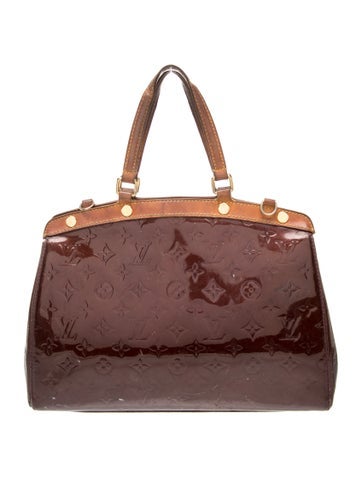 Monogram Vernis Brea MM