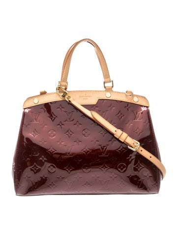 Monogram Vernis Brea MM