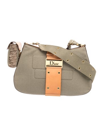 Canvas Street Chic