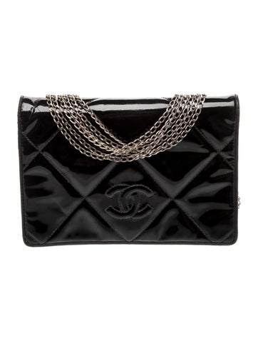 Patent CC Shoulder Bag