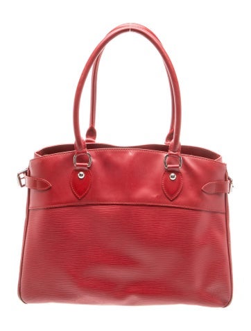 Epi leather Passy PM