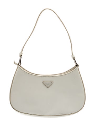 Enameled Metal Triangle Cleo
