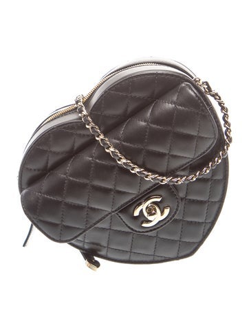 2022 CC in Love Heart Bag