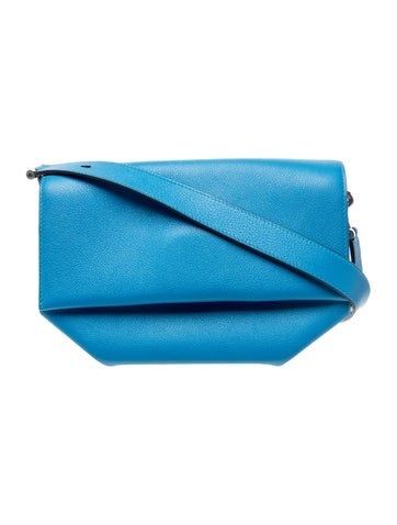 Hermes Novillo Opli Verso 24