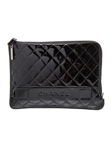 Patent Quilted Pouch
