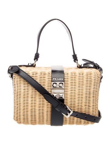 Wicker Elektra