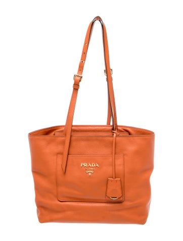 Vitello Daino Leather Tote