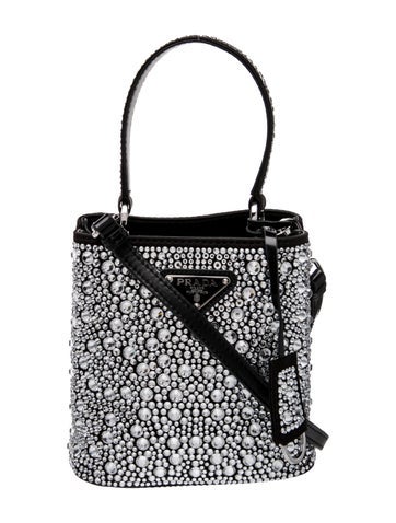 Enameled Metal Triangle Panier Mini