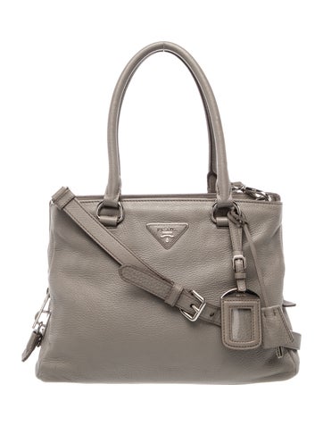 Vitello Daino Leather Twin Pocket