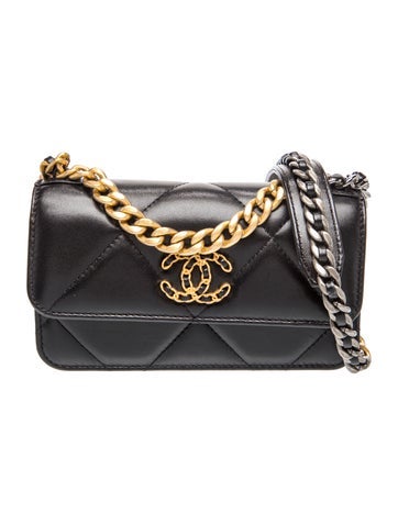 19 Flap Phone Holder w/ Chain