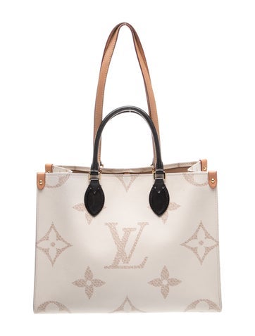 LV Monogram OnTheGo MM