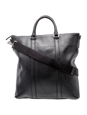 Vitello Daino Leather Bucket Bag