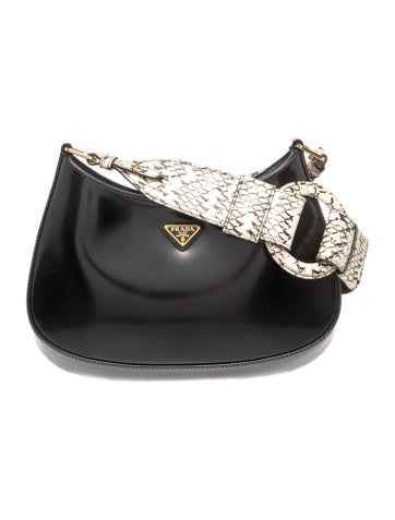 Enameled Metal Triangle Cleo