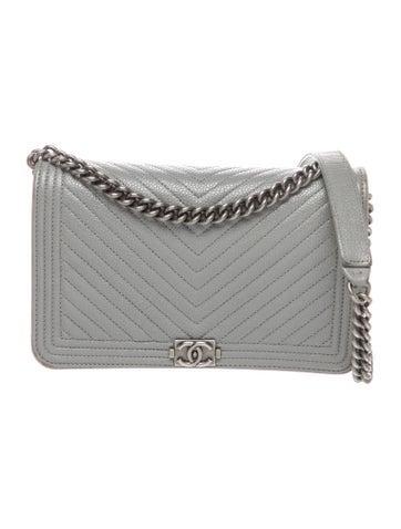 Chevron Boy Wallet On Chain