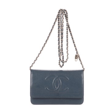 Leather Timeless Wallet on Chain