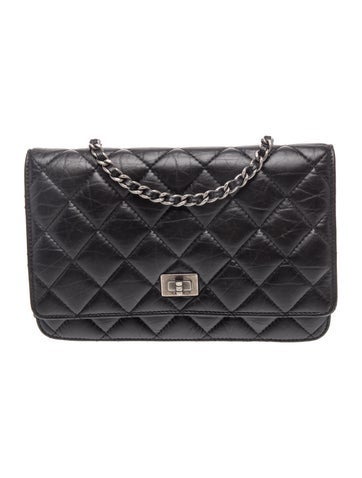 Quilted Reissue Wallet On Chain