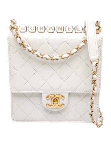 Small Chic Pearls Flap Bag