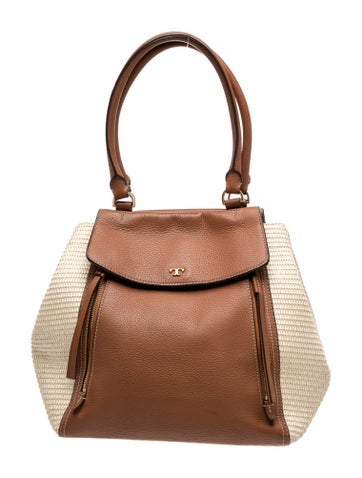 Signature Shoulder Bag