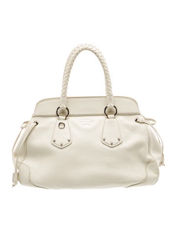 Vitello Daino Leather Vitello Daino Leather Handle Bag