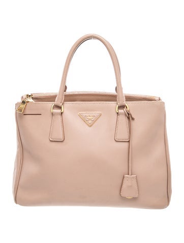 Saffiano Leather Galleria Double Zip Medium