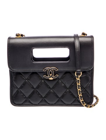 Graphic Catch Flap Bag